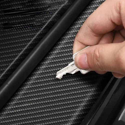 Kit Protetor Soleira Personalizado Universal Para Carro 4 Peças [OFERTA ESPECIAL LIMITADA 🔥]