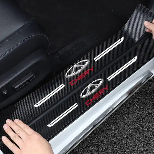 Kit Protetor Soleira Personalizado Universal Para Carro 4 Peças [OFERTA ESPECIAL LIMITADA 🔥]